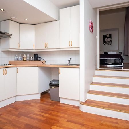 Old Town 2-Bathroom Apartment With Sauna Tallinn Exterior photo