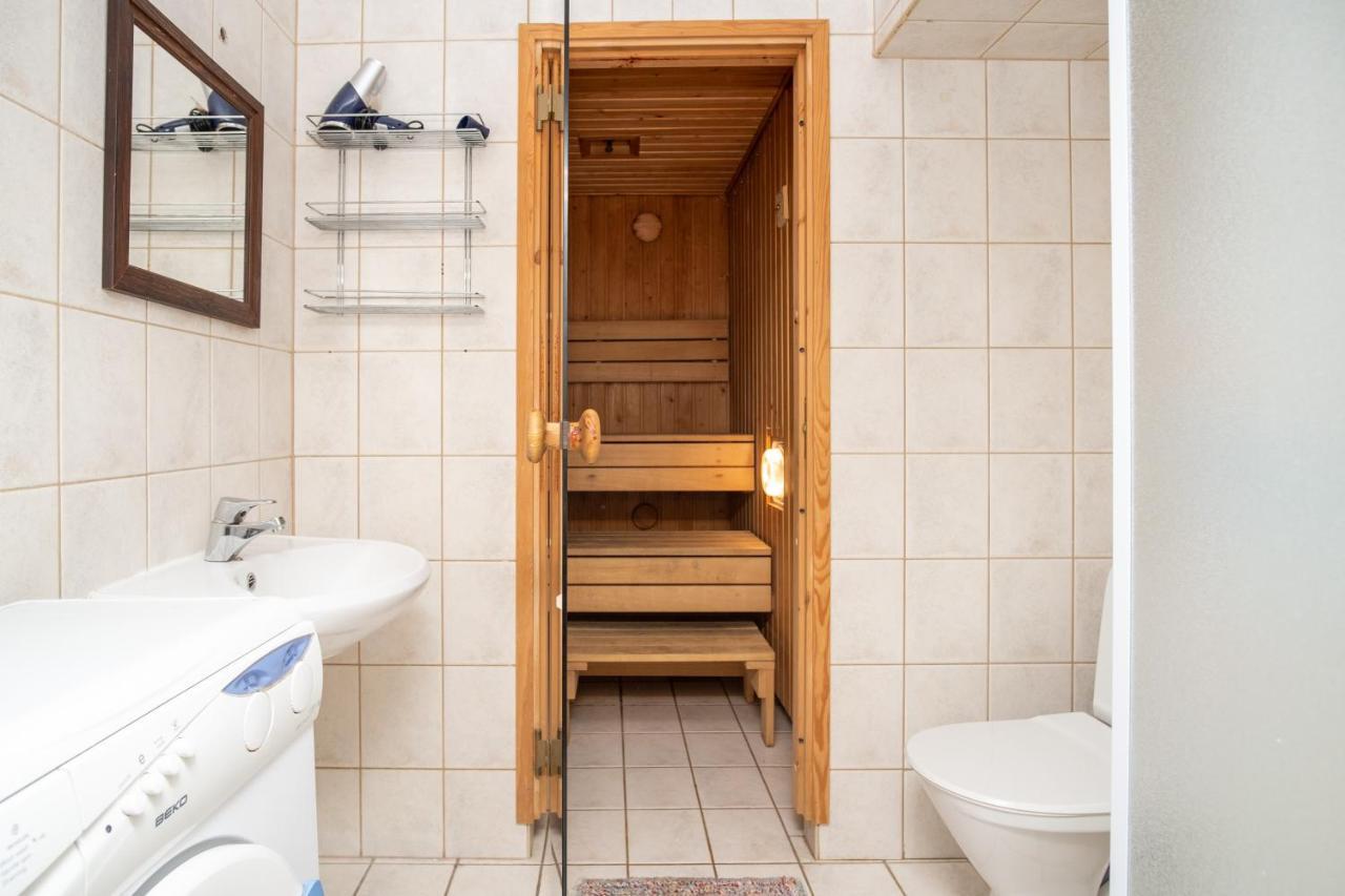Old Town 2-Bathroom Apartment With Sauna Tallinn Exterior photo